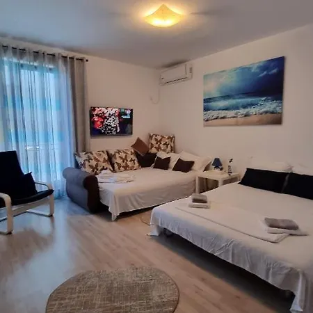 Theo- Mamaia Nord * Năvodari